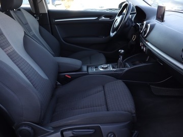 Audi A3 8V Hatchback 3d 2.0 TDI 150KM 2012 Audi A3 2.0 TDI, Navi, Xenon, Bi-Xenon, Klima, zdjęcie 8