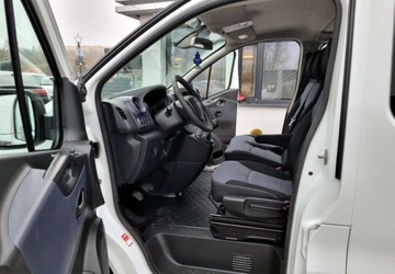 Opel Vivaro B Kombi Extra Long H1 2,9t 1.6 BiTurbo 125KM 2017 Opel Vivaro 1,6 Diesel 125km 6-Biegow Klima Serwis 9-osob 1.6 Diesel, zdjęcie 4