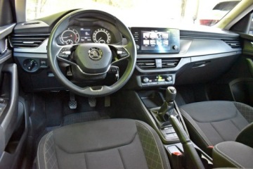 Skoda Kamiq Crossover 1.0 TSI 110KM 2023 Škoda Kamiq Skoda Kamiq Bezwypadkowy / Salon, zdjęcie 12