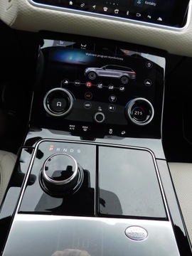 Land Rover Range Rover Velar SUV 2.0 Si4 250KM 2019 Range Rover Velar SI4 250 S R-DYNAMIC Bogata Wersja! koła 22&quot; ASO FV 23%, zdjęcie 16