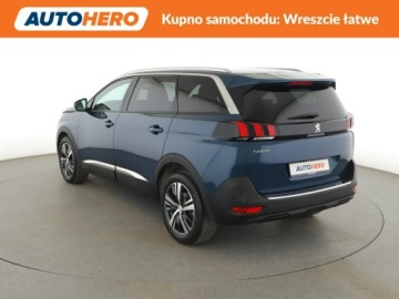 Peugeot 5008 II Crossover Facelifting 1.5 BlueHDi 130KM 2023 Peugeot 5008 AllurePack automat 7-os. virtual navi, zdjęcie 3
