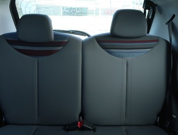 Citroen C1 I Hatchback 3d Facelifting 1.0 i 68KM 2011 Citroen C1 1.0, zdjęcie 9
