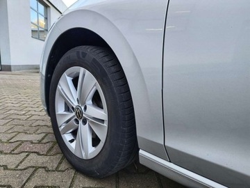 Volkswagen Golf VIII Variant 1.5 TSI 130KM 2022 Volkswagen Golf SalonPL serwis ASO 1.5TSI 130KM bezwypadkowy pakiety AppCo, zdjęcie 8