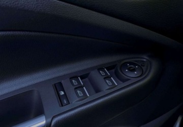 Ford Kuga II SUV Facelifting 2.0 TDCi 120KM 120KM 2019 Ford Kuga ST-LINE ZAREJESTROWANY AUTOMAT gwarancja bezwypadkowa, zdjęcie 34