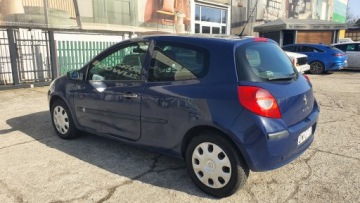 Renault Clio III Hatchback 5d 1.2 i 16V 75KM 2009 RENAULT CLIO III 1.2 16V ładny, czysty, zadbany, bezwypadkowy., zdjęcie 5