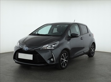 Toyota Yaris III Hatchback 5d Facelifting 2017 1.5 Hybrid 100KM 2018 Toyota Yaris 1.5 Hybrid, Salon Polska, Serwis ASO, zdjęcie 1