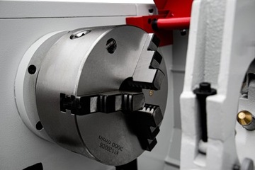 ТОКАРНЫЙ СТАНОК ПО МЕТАЛЛУ GRAND 400 x 1000, 55 мм, ПРОЙДЕННЫЙ