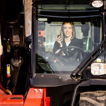 МАЛЕНЬКАЯ РУЧНАЯ РАДИО CB MIDLAND M-5 В ГРУШЕ С USB С ВИЛКОЙ ПРИКУРИВАТЕЛЯ