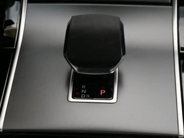 Land Rover Range Rover Velar SUV Plug -In Facelifting 2.0 P400e 404KM 2025 Range Rover Velar P400e Dynamic SE 2.0 (404KM) 2025, zdjęcie 9