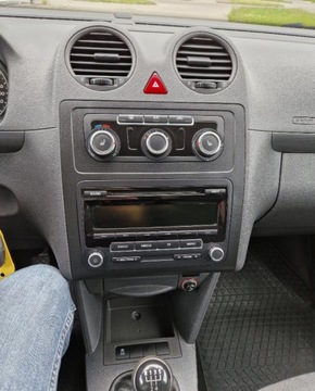 Volkswagen Caddy III Kombi Facelifting 2.0 EcoFuel 109KM 2014 Volkswagen Caddy Niski przebieg Kilka sztuk 2.0 Benzyna 109KM, zdjęcie 9