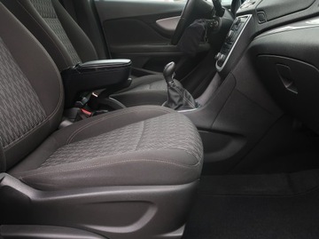 Opel Mokka I SUV 1.4 Turbo ECOTEC 140KM 2015 Opel Mokka 1.4 Turbo, Navi, Klima, Tempomat, zdjęcie 8