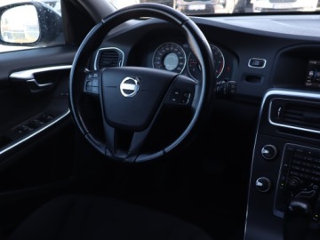 Volvo V60 I Kombi 2.0 D3 163KM 2011 Volvo V60 D3 2.0, Salon Polska, Automat, Xenon, zdjęcie 6