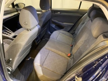 Volkswagen Golf VIII Hatchback 1.5 eTSI 130KM 2023 Volkswagen Golf TGI 2024 1.5 Hybryda Plug-in 131KM, zdjęcie 12