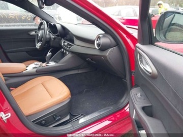 Alfa Romeo Giulia II Sedan Facelifting 2.0 Turbo 280KM 2022 Alfa Romeo Giulia 2022r, TI, AWD, 2.0L 2.0 Benzyna 280KM, zdjęcie 11