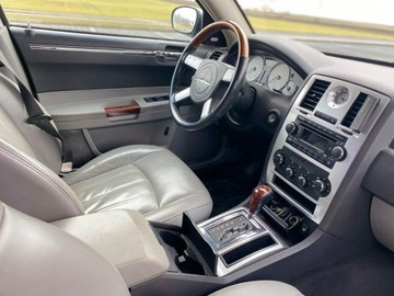Chrysler 300C I Sedan 2.7 i V6 24V 193KM 2006 Chrysler 300C Benzyna + LPG - 2006R - AUTOMAT, zdjęcie 5