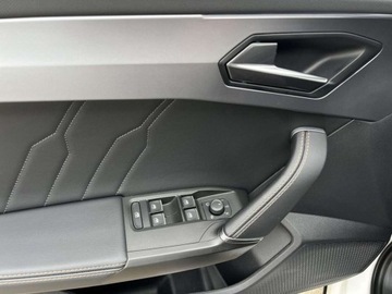 Cupra Formentor Crossover 1.5 TSI 150KM 2023 Cupra Formentor 1.5TSI 150KM DSG Podg Fotele SerwisASO 230V Acc Kessy Virt, zdjęcie 16