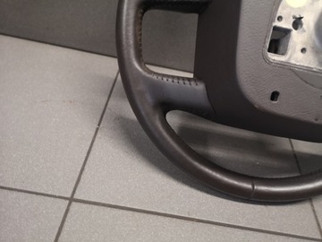 VOLANT CZTERO RAMIENNA VW TOUAREG 3D0419091K