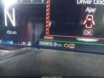 Ford Mustang VI Fastback Facelifting 5.0 Ti-VCT 450KM 2023 Ford Mustang GT Premium Fastback 2023 5.0l 5.0 Benzyna 450KM, zdjęcie 11