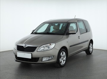 Skoda Roomster Mikrovan Facelifting 1.2 TSI 105KM 2013 Skoda Roomster 1.2 TSI, Salon Polska, zdjęcie 1