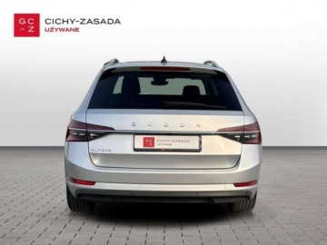 Skoda Superb III Kombi Facelifting 2.0 TDI SCR 200KM 2022 Skoda Superb 2.0TDI 200KM STYLE DSGPodrzewane FoteleNiski PrzebiegKameraFV, zdjęcie 3