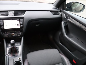 Skoda Octavia III RS 2.0 TSI 220KM 2016 Skoda Octavia RS 2.0 TSI, Salon Polska, Navi, zdjęcie 7