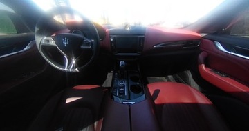 Maserati Levante 2022 Maserati Levante Modena 2022 AWD 3.0 V6 3.0 Benzyna 424KM, zdjęcie 9