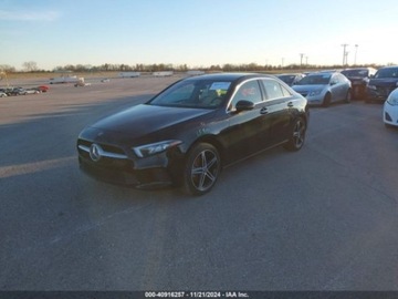 Mercedes Klasa A W177/V177 2019 Mercedes-Benz Klasa A 2019r., 2.0l, od ubezpieczalni 2.0 Benzyna 188KM, zdjęcie 2