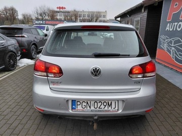 Volkswagen Golf VI Hatchback 5d 1.6 TDI-CR DPF BlueMotion 105KM 2011 Volkswagen Golf Klimatronik Podgrzewane fotele 2xPDC Sensor Alu 1.6 Diesel, zdjęcie 5