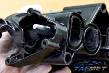 Крышка заслонки впускного коллектора BMW 2.0 Diesel N47