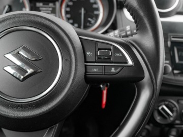 Suzuki Swift VI Hatchback Facelifting 1.2 DualJet SHVS 83KM 2021 Suzuki Swift WD7309P#1.2 Dualjet SHVS Premium, zdjęcie 14