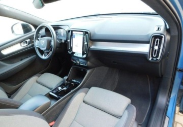 Volvo XC40 Crossover Plug-In Facelifting 1.5 T4 211KM 2023 Volvo XC 40 1,5T4 z Gwarancja Bezwypadkowy Model 2024r 1.5 Hybryda Plug-in, zdjęcie 8