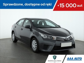 Toyota Corolla XI Sedan 1.4 D-4D 90KM 2016 Toyota Corolla 1.4 D-4D, Salon Polska, Serwis ASO