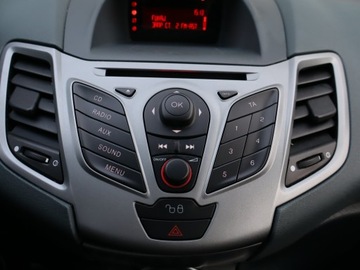 Ford Fiesta VII 2009 Ford Fiesta 1.4 TDCi, Salon Polska, Serwis ASO, zdjęcie 12