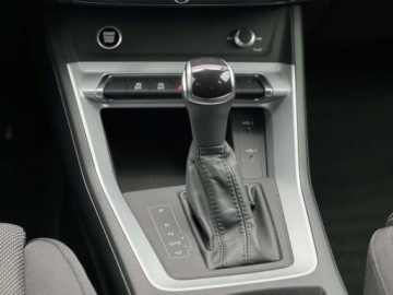 Audi Q3 II SUV 1.5 35 TFSI 150KM 2022 Audi Q3 150 KM,Ambiente,Smartphone Interface,Kamera 1.5 Benzyna 150KM, zdjęcie 16