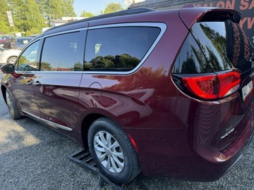 Chrysler Pacifica II 3.6 V6 291KM 2017 Chrysler Pacifica INSTALACJA GAZOWA, zdjęcie 8