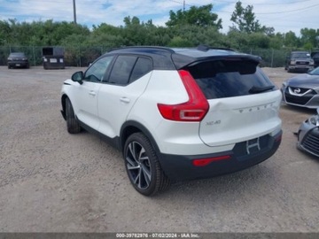 Volvo XC40 2021 Volvo XC 40 2021r, T5 R-Design, 2.0L, 4x4 2.0 Benzyna 248KM, zdjęcie 3