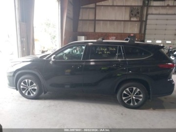 Toyota Highlander III 2022 Toyota Highlander 2022 Toyota Highlander XLE AWD (Natl) 3.5 Benzyna 295KM, zdjęcie 12