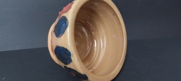 Старая керамическая чаша ручной работы