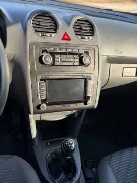 Volkswagen Caddy III Kombi Facelifting 2.0 TDI 140KM 2015 VW CADDY MAXI 2,0 TDI 141 KM 2015 FV 23% Salon Polska, zdjęcie 11