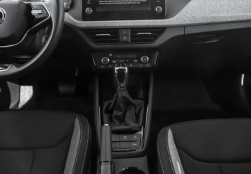 Skoda Scala Hatchback Facelifting 1.0 TSI 115KM 2024 Skoda Scala 1.0TSI 116KM Selection DSG, Podgrzewane Fotele, Kamera Cofania, zdjęcie 16