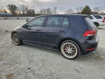 Volkswagen Golf VIII 2019 Volkswagen Golf GTI S 2019 2.0 Benzyna 228KM, zdjęcie 1