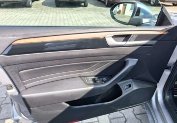 Volkswagen Arteon Fastback Facelifting 2.0 TDI SCR 150KM 2021 Volkswagen Arteon Volkswagen Arteon 2.0 TDI Elegance DSG 2.0 Diesel 150KM, zdjęcie 19