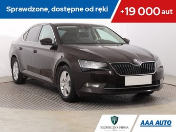 Skoda Superb II Sedan Facelifting 1.4 TSI 125KM 2015 Skoda Superb 1.4 TSI, Salon Polska, Xenon
