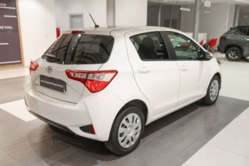Toyota Yaris III Hatchback 5d Facelifting 1.0 VVT-i 69KM 2017 Toyota Yaris 1.0 Active Benzyna 69KM, zdjęcie 5