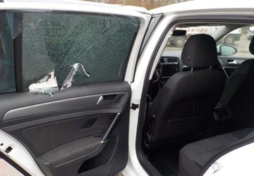 Volkswagen Golf VII Hatchback 3d Facelifting 1.6 TDI-CR DPF BMT 115KM 2018 Volkswagen Golf Diesel Okazja 1.6 Diesel 116KM, zdjęcie 19