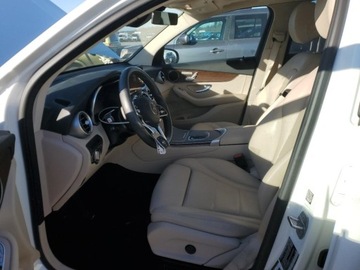 Mercedes GLC C253 2021 Mercedes-Benz GLC 300 4Matic 2021 2.0l 2.0 Benzyna 255KM, zdjęcie 7