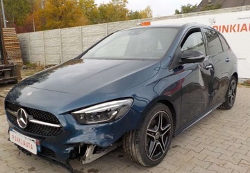 Mercedes Klasa B W247 Sports Tourer 1.3 B180  136KM 2020 Mercedes-Benz Klasa B AMG Okazja 1.3 Benzyna 136KM, zdjęcie 2