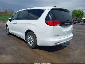 Chrysler Voyager V 2022 Chrysler Voyager 2022 Chrysler Voyager LX FWD 3.6 Benzyna 287KM, zdjęcie 2