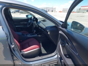 Mazda CX-30 2024 Mazda CX-30 2024r, 2.5L, Carbon Edition, 4x4 2.5 Benzyna 191KM, zdjęcie 8