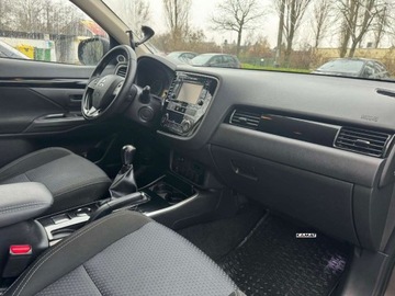 Mitsubishi Outlander III SUV Facelifting 2017 2.0 150KM 2018 Mitsubishi Outlander Mitsubishi Outlander Salon PL LPG Super Stan Zamiana, zdjęcie 5